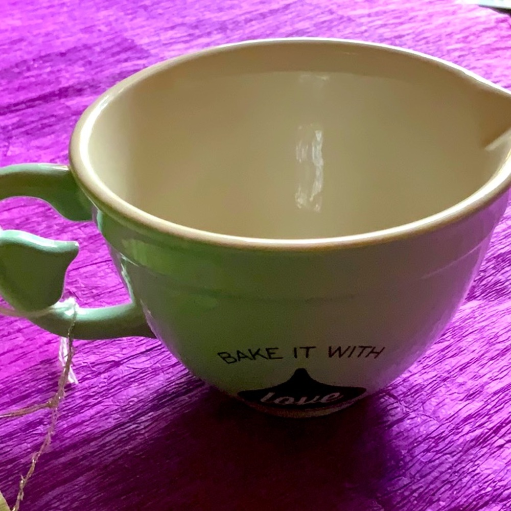 Mixing cup - Picture 2 of 3